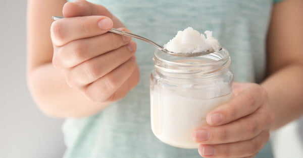 How Coconut oil pulling for mouth removes toxins from the body & helps clear skin